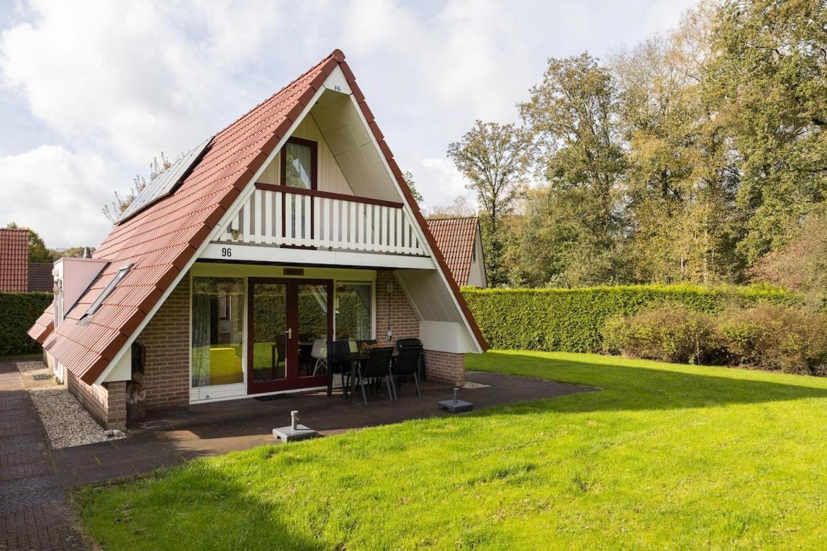 Kleine Zanglijster I Prachtig Huisje Nabij Bosrand Zwiggelte Exterior foto